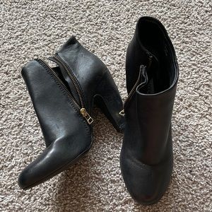 Steve Madden Black Leather Booties